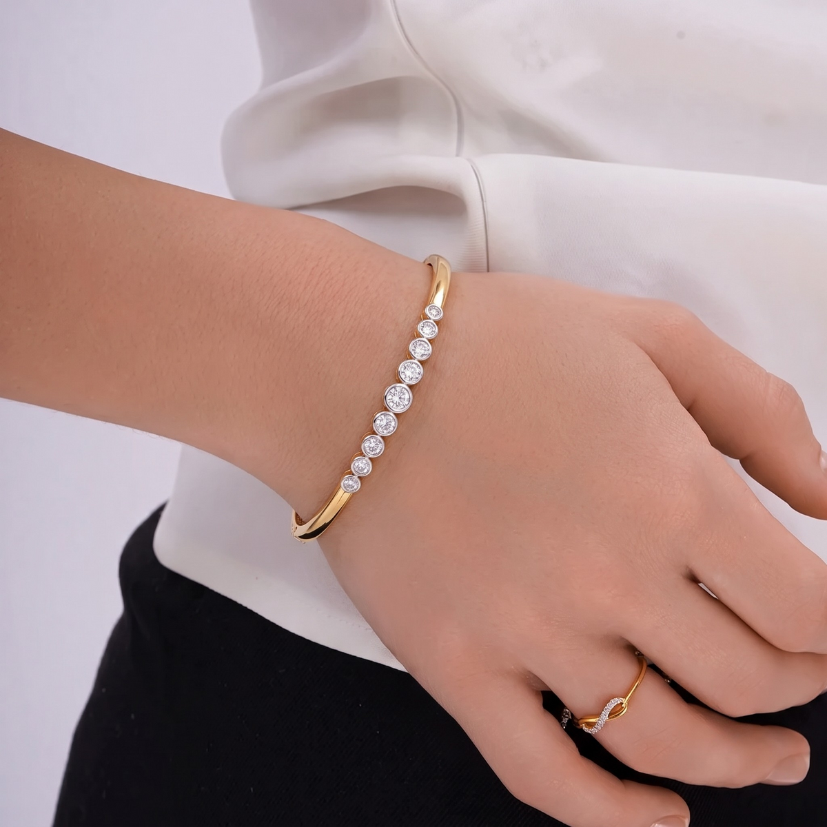 Graduated Bangle